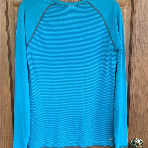 Danskin long sleeve shirt - Picture 3 of 4